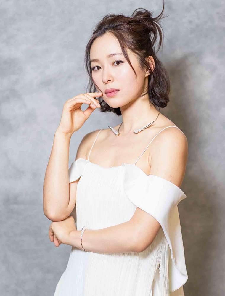 深度解析江一燕演過的電影和電視?。鹤髌繁P點與演技蛻變之路