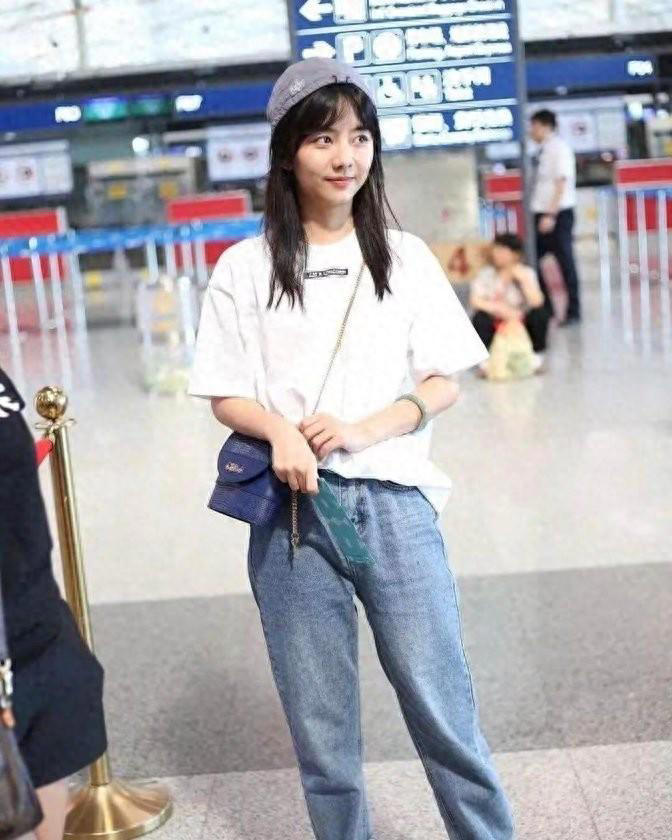 圖揭譚松韻真實(shí)身高:多維度對(duì)比解析與視覺欺騙大揭秘