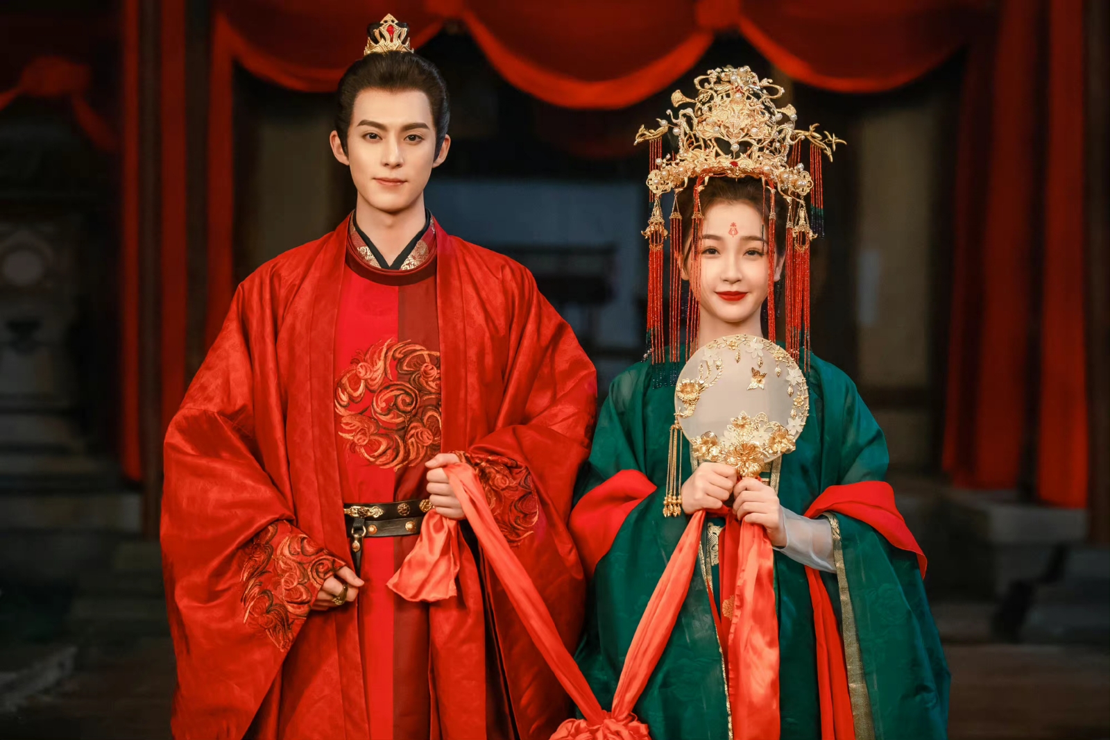 深度解析：結(jié)婚證件照尺寸的官方標(biāo)準(zhǔn)與拍攝全攻略