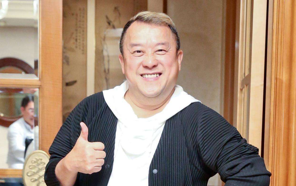 曾志偉個(gè)人身高資料深度解析：揭秘真實(shí)數(shù)據(jù)與熒幕故事
