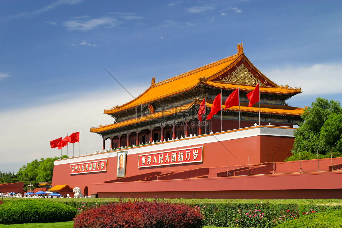 天安門(mén)拂曉奇遇:一場(chǎng)關(guān)于中國(guó)人民解放軍儀仗隊(duì)升國(guó)旗的儀式的深度對(duì)話