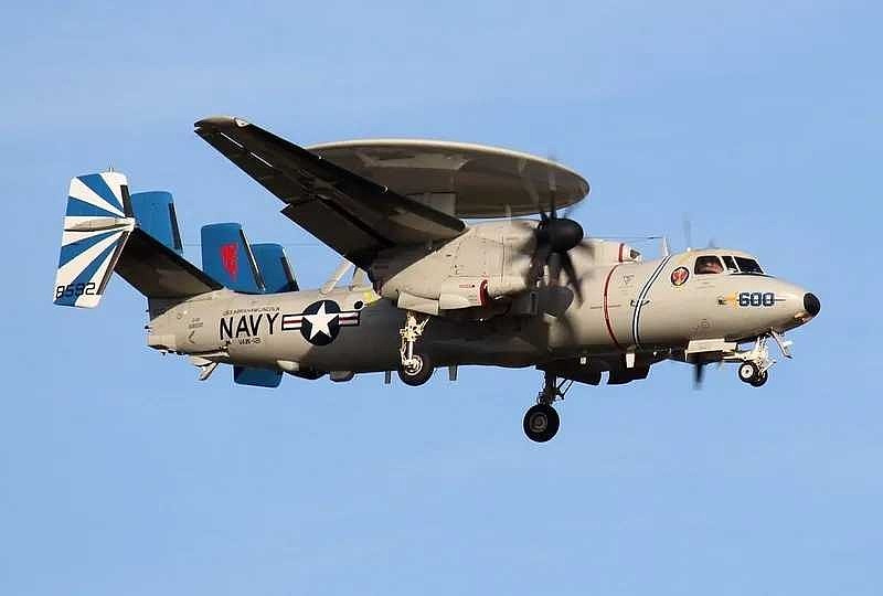 深度解析空警200和運(yùn)8:中國空軍的空中之眼與多能平臺(tái)