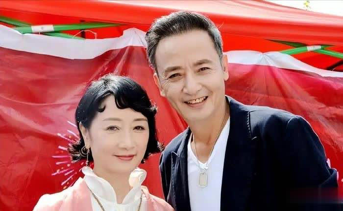 深度剖析：陸毅究竟喜歡田海蓉還是鮑蕾？揭秘娛樂(lè)圈模范夫妻的真摯情感