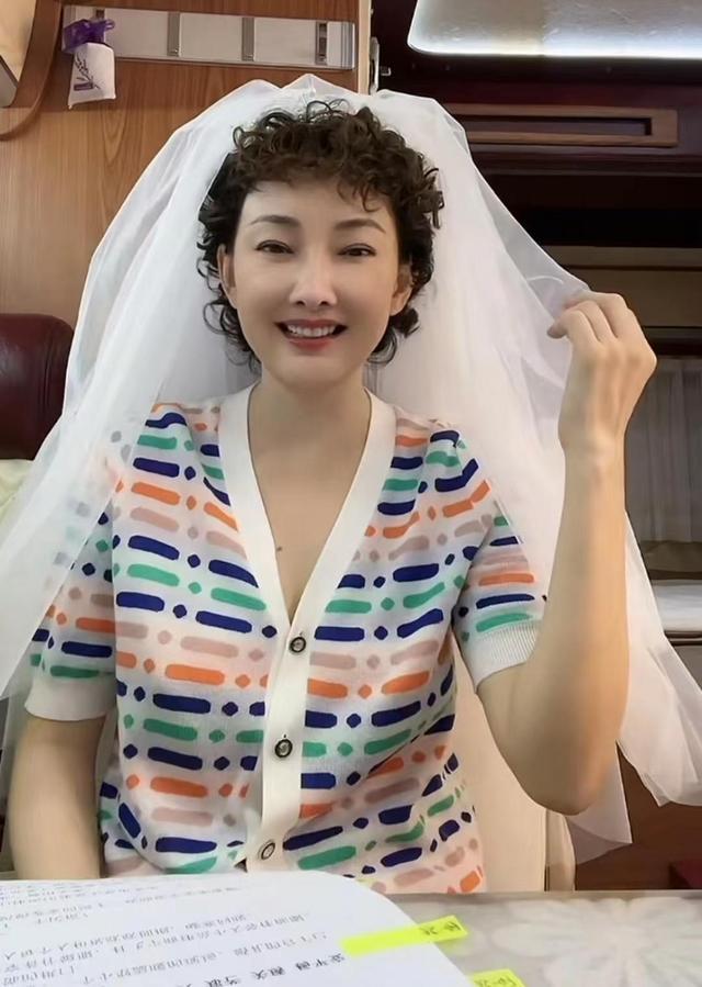 深度解析：演員牛莉是哪年出生的？探究其藝術人生與年齡的關聯(lián)