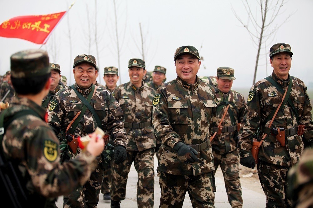 精讀：武警中尉一般多少歲？深度解析軍官年齡與職業(yè)發(fā)展全攻略