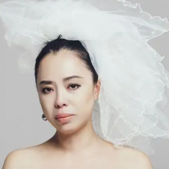 深度解析:歌手黃綺珊有孩子嗎?家庭生活與公眾焦點(diǎn)全解讀