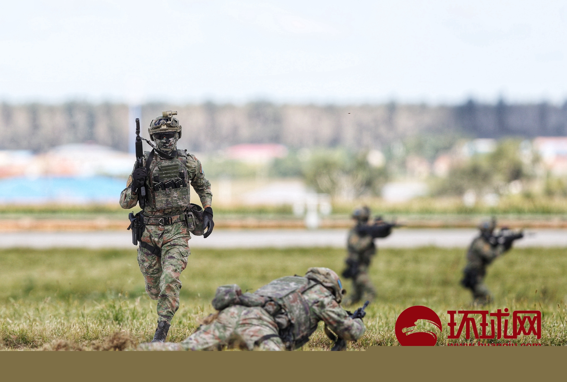 深度解析美國(guó)空降兵的戰(zhàn)斗力:精銳鑄就與未來(lái)挑戰(zhàn)